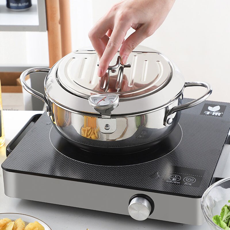 Japanese Deep Frying Pot with a Thermometer and a Lid 304 Stainless Steel Kitchen Tempura Fryer Pan 20cm