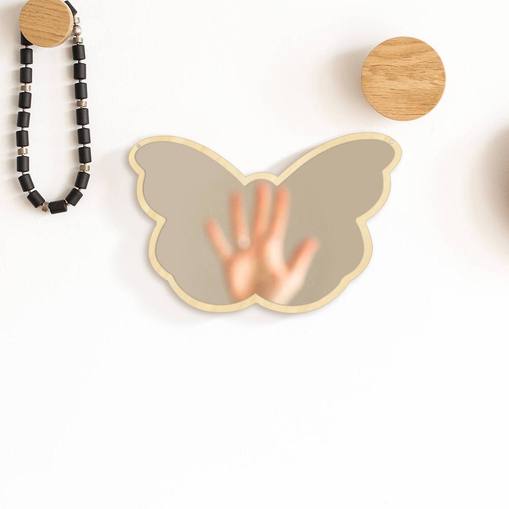 Espejo con base de madera para pared de maquillaje acrílico de mariposa gruesa inofensivo decoración moderna para el hogar de cumpleaños para niños y niñas