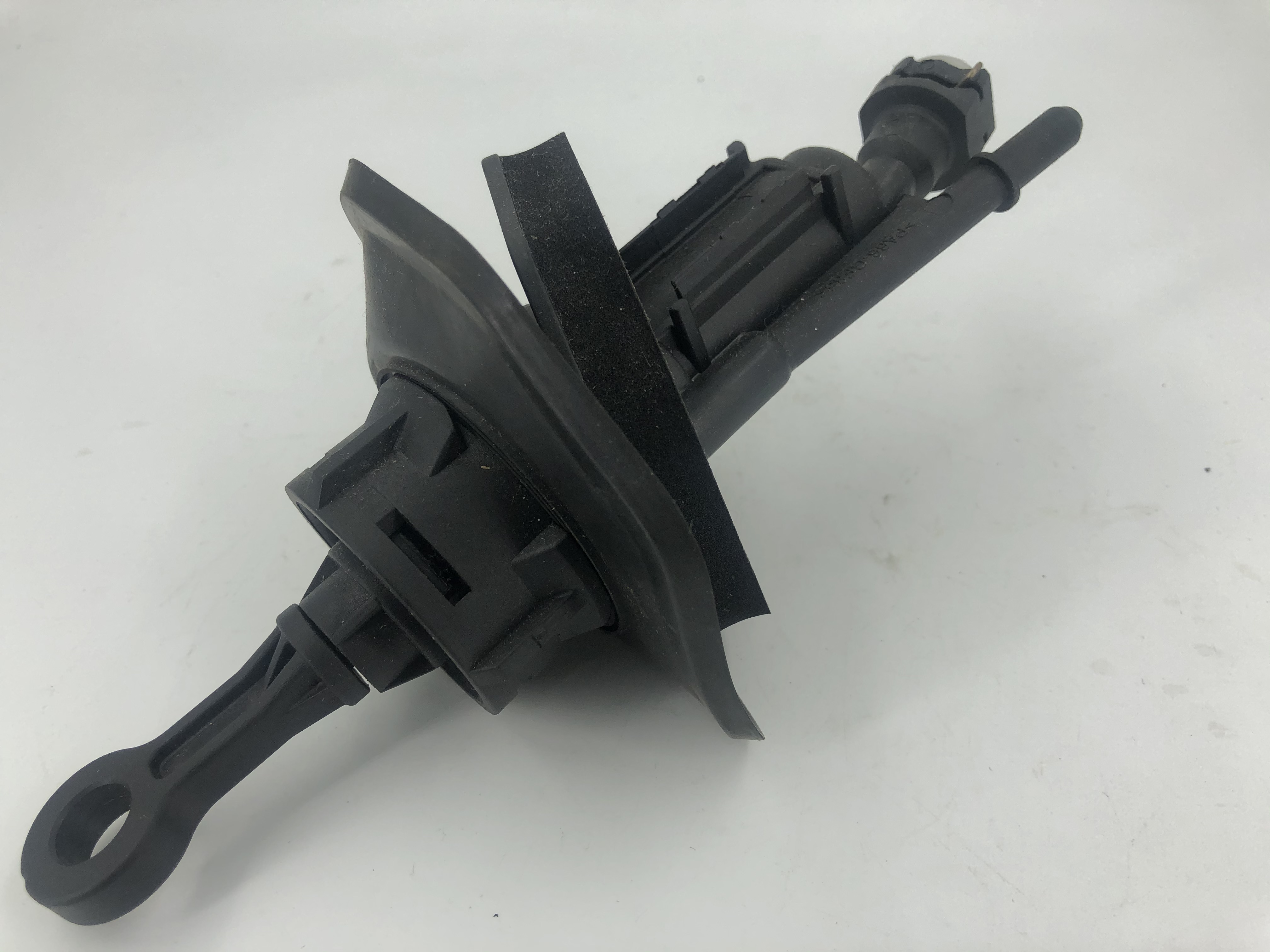 Clutch hovedsylinder 6 g 917 a 543aa 1377484 30787907 for ford mondeo  mk4 volvo  v70