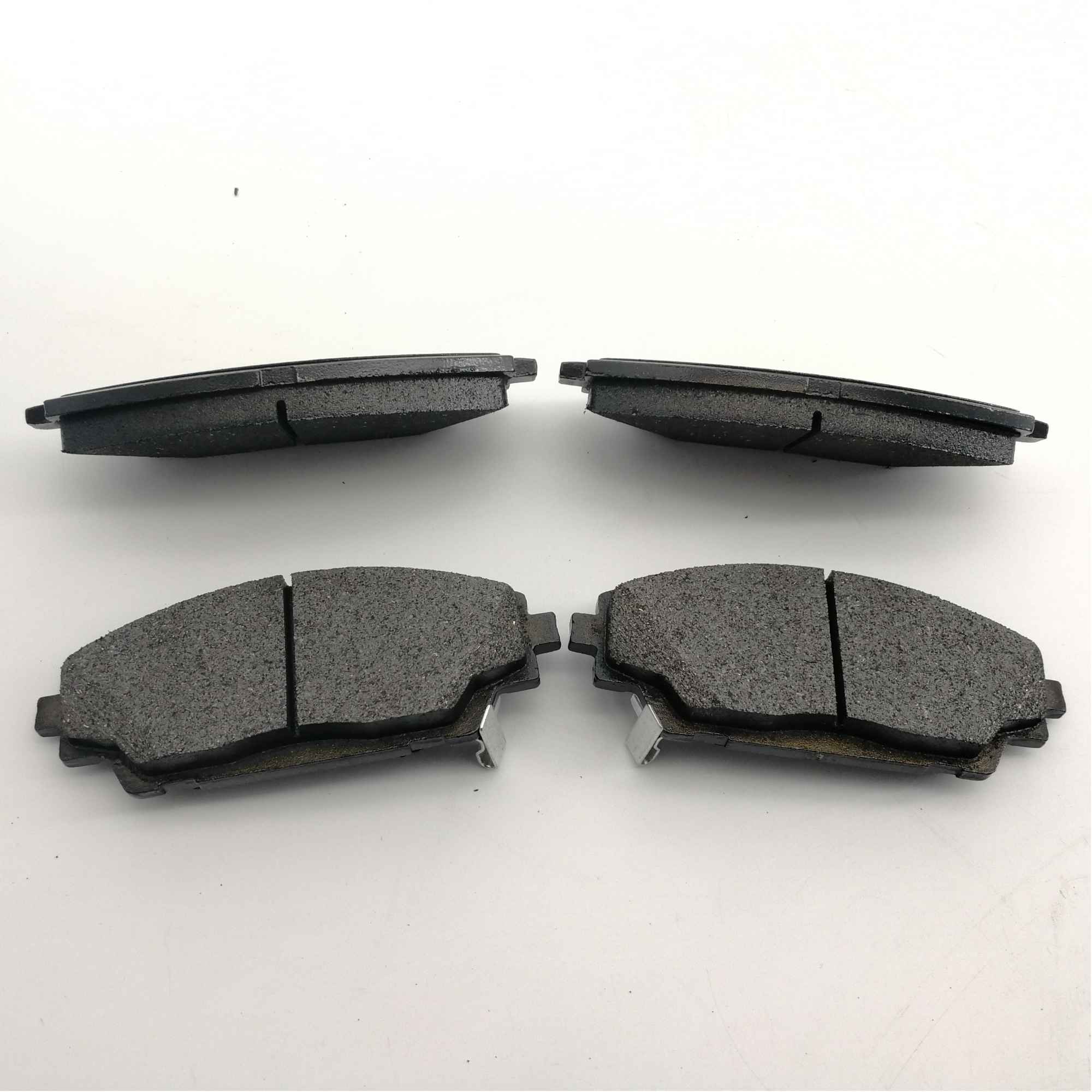 4piece/set Car Brake Pads Front D1728 FOR MAZDA 3