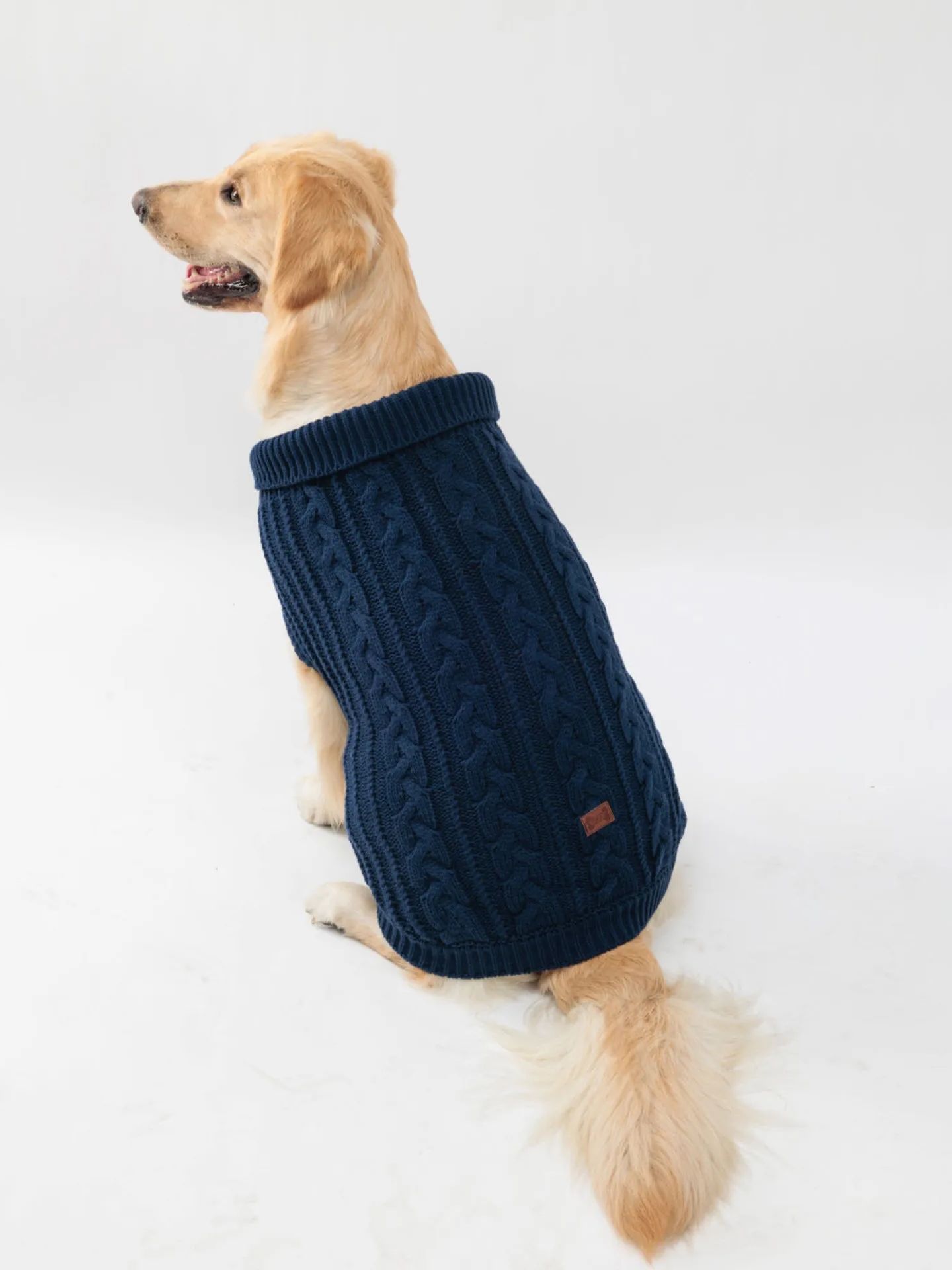 Gezellige gebreide huisdiertrui voor de winter - Houd uw hond warm en stijlvol: L / Marineblauw
