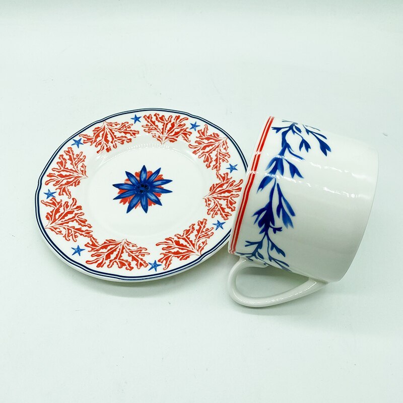 Bone China Tea Cup Saucer Spoon Set Ceramic Teacup White Porcelain Coffee Cup Tea Set Cafe Espresso Cup: 1