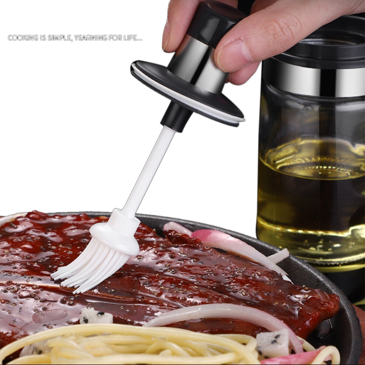 1pc Glass Airtight Jar Spice Containers Bottle Condiment Salt Pepper Seasoning Storage Bottle Spice Jars Pot with Spoon Lid