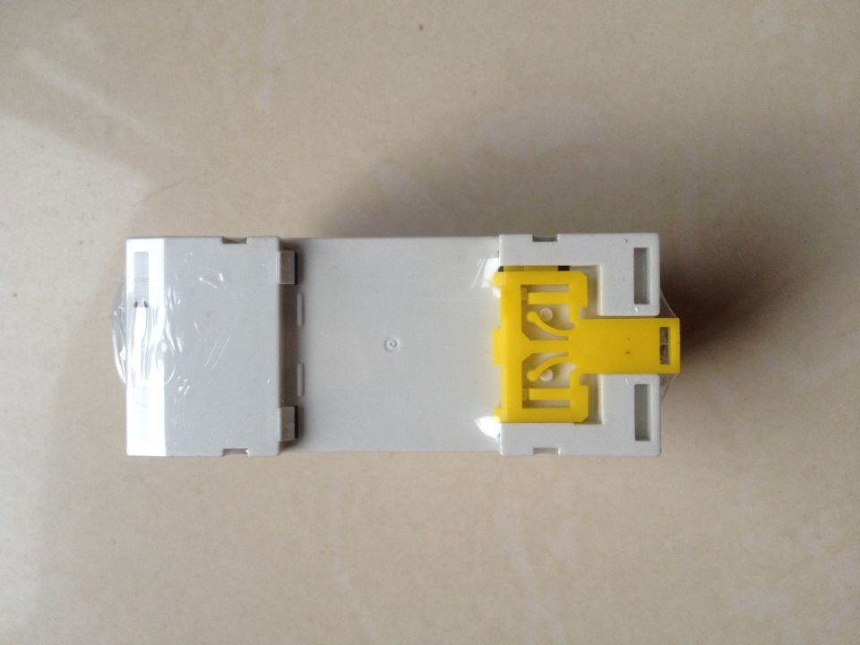 DIN RAIL DIGITAL PROGRAMMABLE 16A TIMER SWITCH
