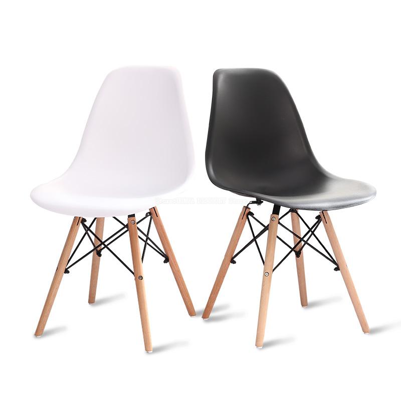 Nordisk spisestol moderne minimalistisk stil hjemme lat studentrygg lesebok krakk plast spisestuestol