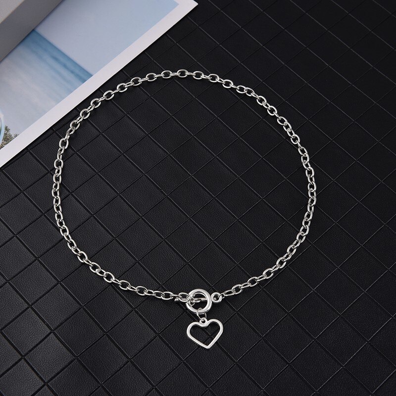 neue Hohl Herz Halsband Halsketten Für Frauen Opulente Halskette modisch Kragen Schmuck: Silber- A