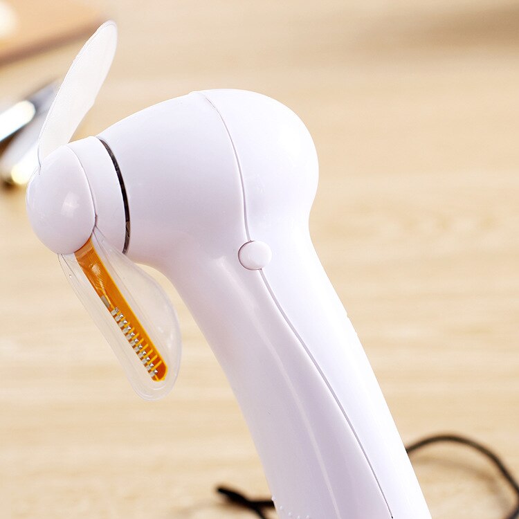 Einzigartige Handheld USB-LED Liebe Muster Mini Fan Super Stumm Batterie Betrieben Kühl Desktop Mini Fan für Reise Büro verwenden