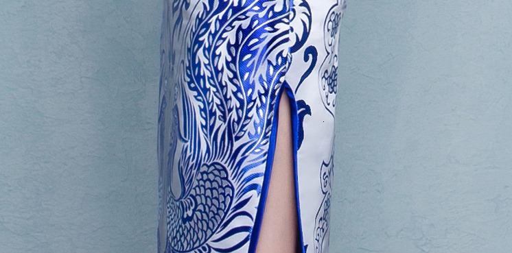 Blue And White Sleeveless Evening Cheongsam Dresses Phoenix Halter Banquet Tuxedos Long Chinese Style Satin Evening Qipao Gowns