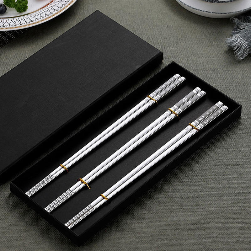 Vacclo 1pair 304 Stainless Steel Chopsticks Titanium Plated Gold Colorful Non-slip Square Household Stainless Steel Tableware
