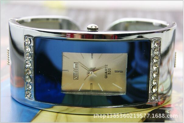 Square color Diamond Ladies Watch Bracelet Watch: Blue