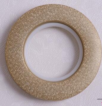 50 stk.rund form plast ringe med lavt støjniveau til øjengardin mat krom gardinring i romersk cirkel: Kedeligt guld