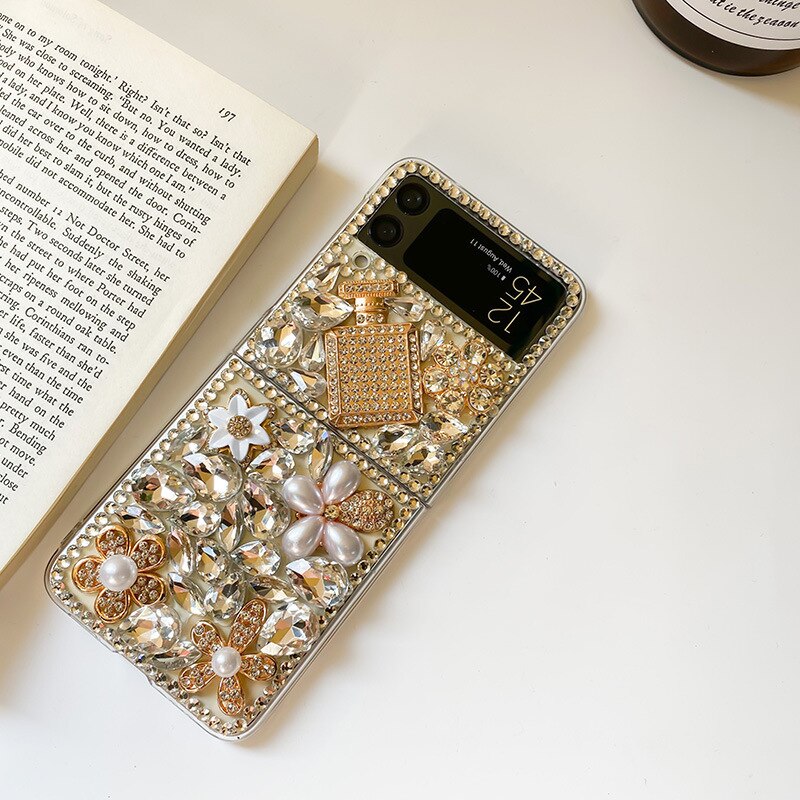 Luxury Bling Rhinestone Bear Flower Clear Hard PC Phone Case For Samsung Galaxy Z Flip 3 5G DIY Diamond Cover For Z Flip 4