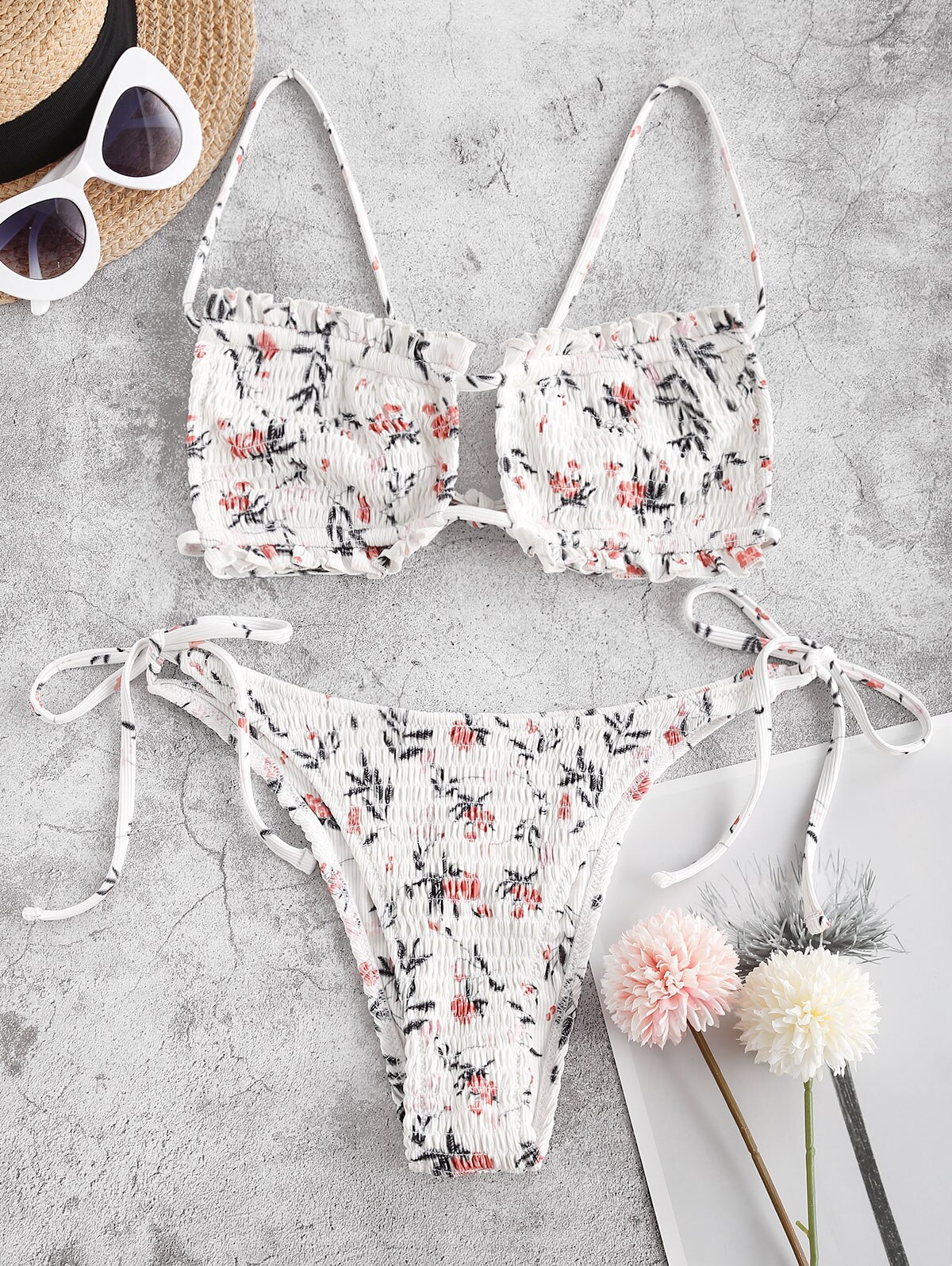 Zaful Shirred Bloemen Bralette Uitsparing Tie Side Bikini Badmode
