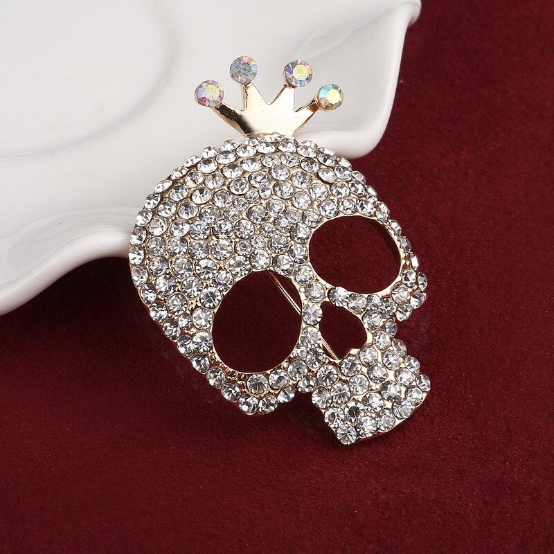 Hesiod Leuke Schedel Broche Charms Goud Kleur Volledige Crystal Skeleton Pins Broche Crown Rhinestone Corsage Sieraden