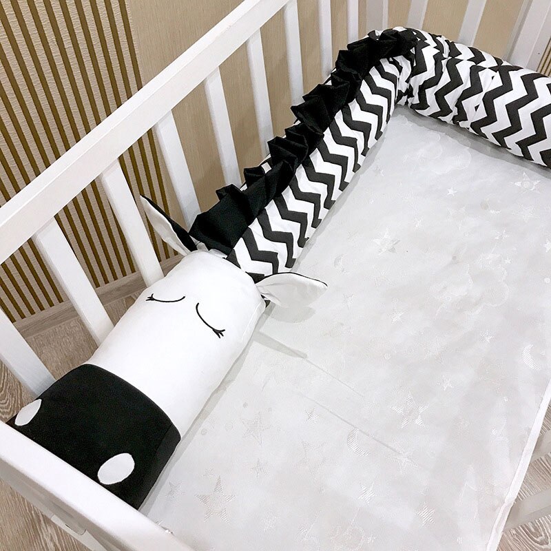 Baby crib bumper cot protector 3D cartoon animal head guard bumper nursery bedding bumper protection for crib black-white zebra: 2M