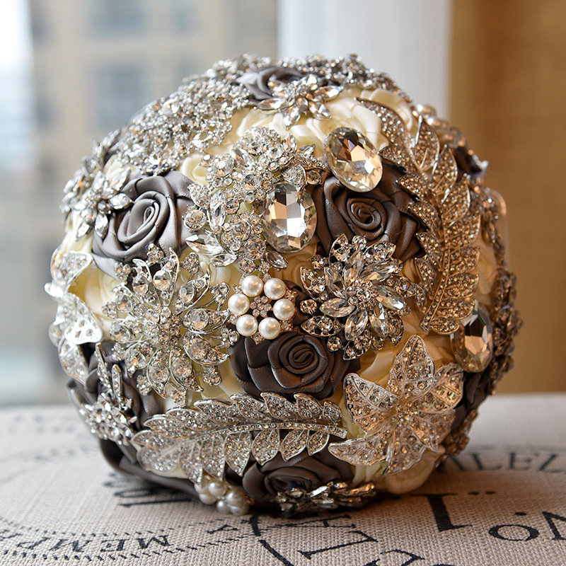 AYiCuthia 1Piece Custom Ivory Bridal Wedding Bouquets Stunning Pearls Beaded Crystal Wedding Bouquets S19