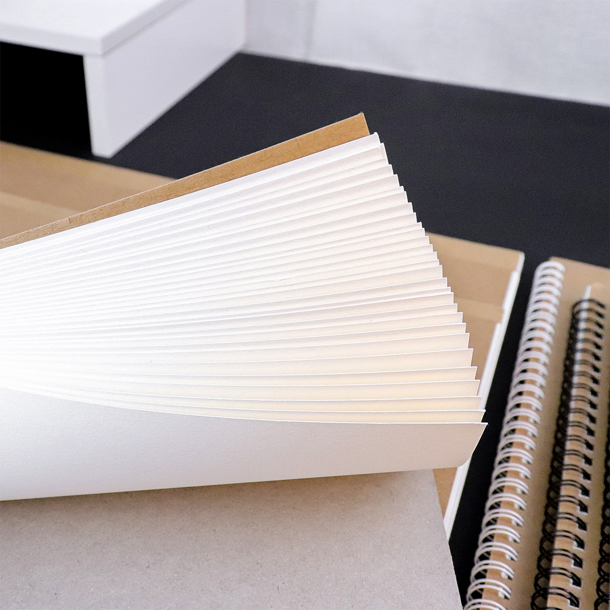 Cuaderno de bocetos , papel grueso, cuaderno en espiral de 160GSM, suministros escolares de arte, Bloc de notas de dibujo con lápiz