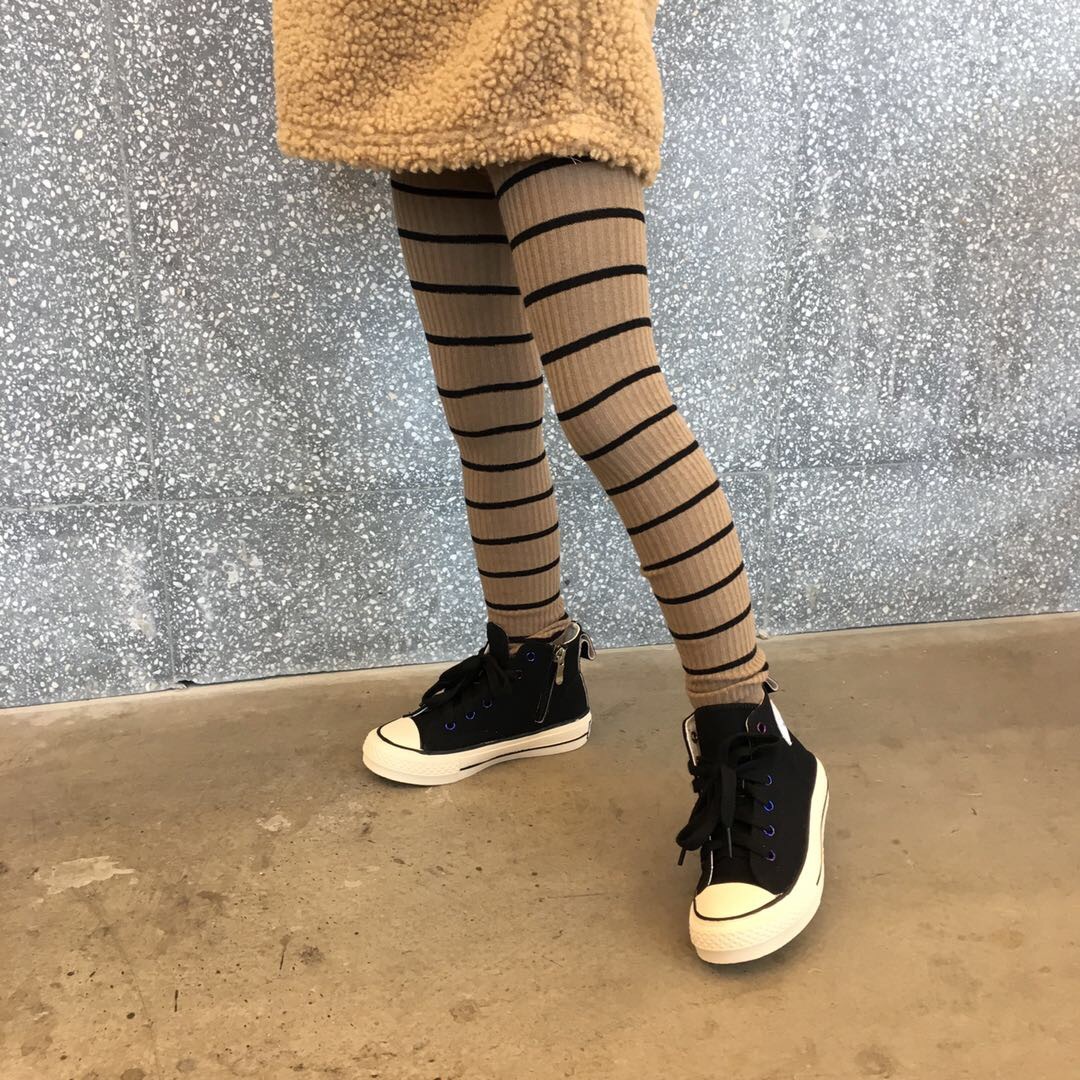 Legginsy dziecięce wiosenne i jesienne czyste bawełniane dziecięce pasiaste obcisłe spodnie z dzianiny dziewczęce śliczne ciepłe spodnie zimowe spodnie w paski