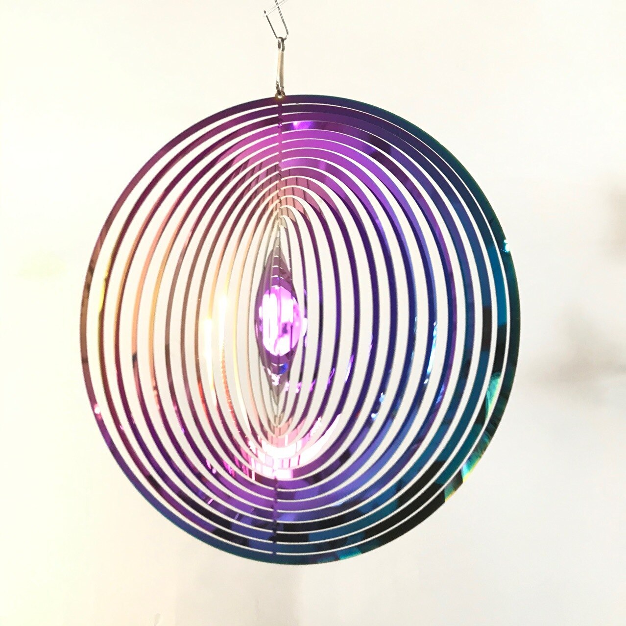 3D Round Rotating Wind Chimes Flowing-Light Effect Home Garden Decoration Outdoor Hanging Decor Shiny Wind Spinners