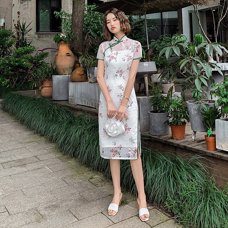 FZSLCYIYI Ladies Satin Silk Qipao Dress Lace Embroidery Traditional Clothing Chinese Knee-length Qipao Dresses