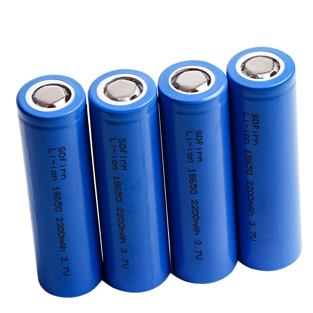 4x 18650 Akkus 3,7V 2200mAh Mit Ladegerät - NiMH Button Top Für Taschenlampen & Mehr