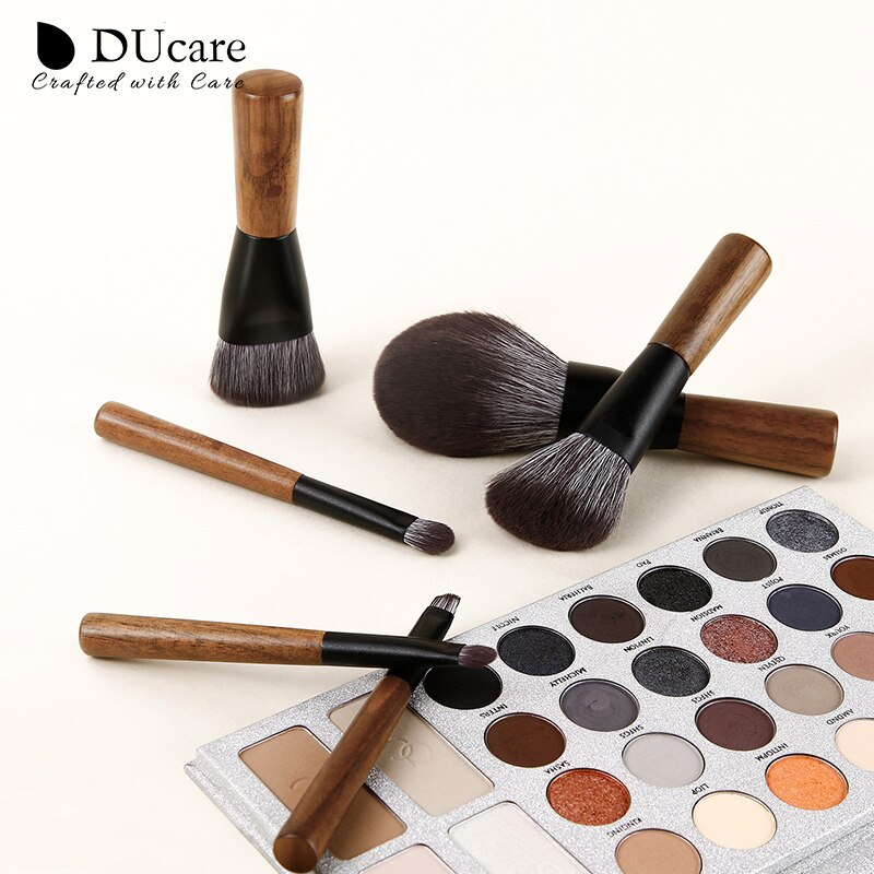 Ducare mini 6 -delige make-upkwastenset met houten handvat, blushkwastenset, eyeliner, poeder, foundation, make-upkwastenset, cosmetische tools