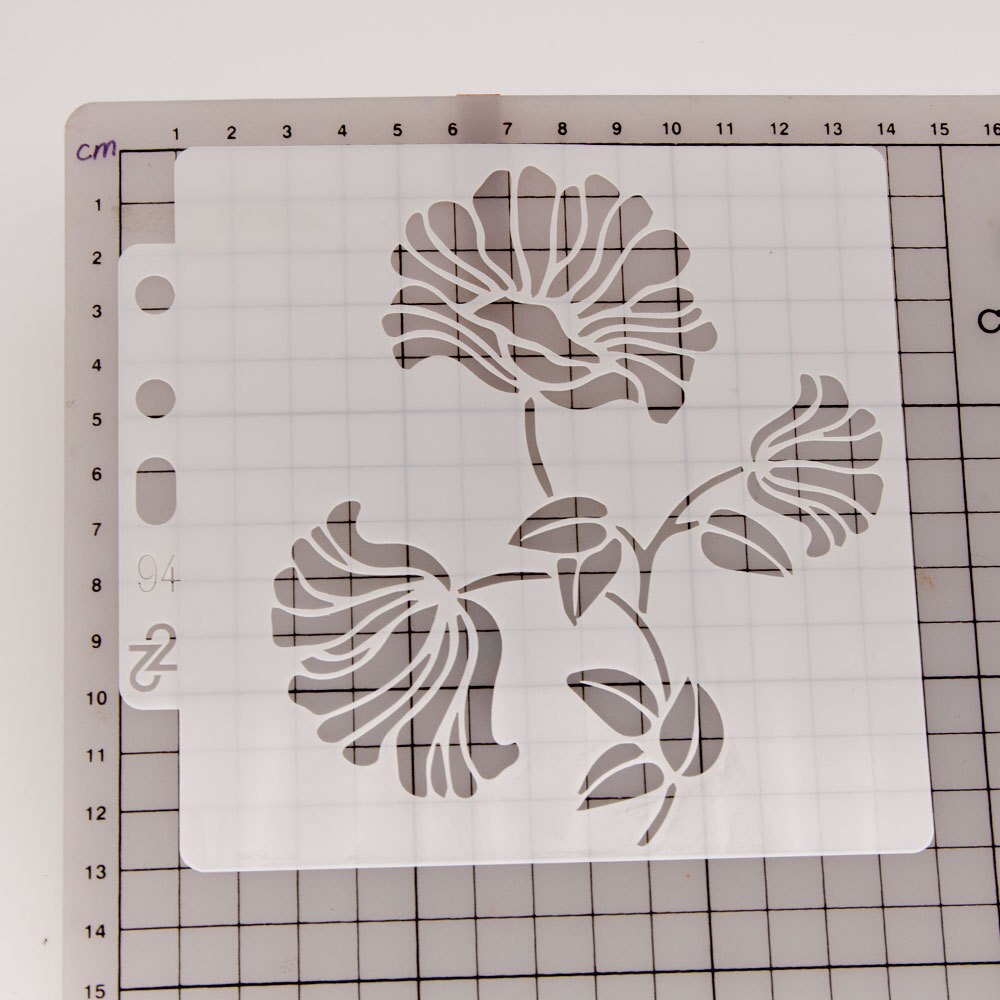 14.1cmx13cm Reusable Plastic Painting Templates Stencils Mold for Fabric, Scrapbook, Painting DIY Art Projects(Flower) S94