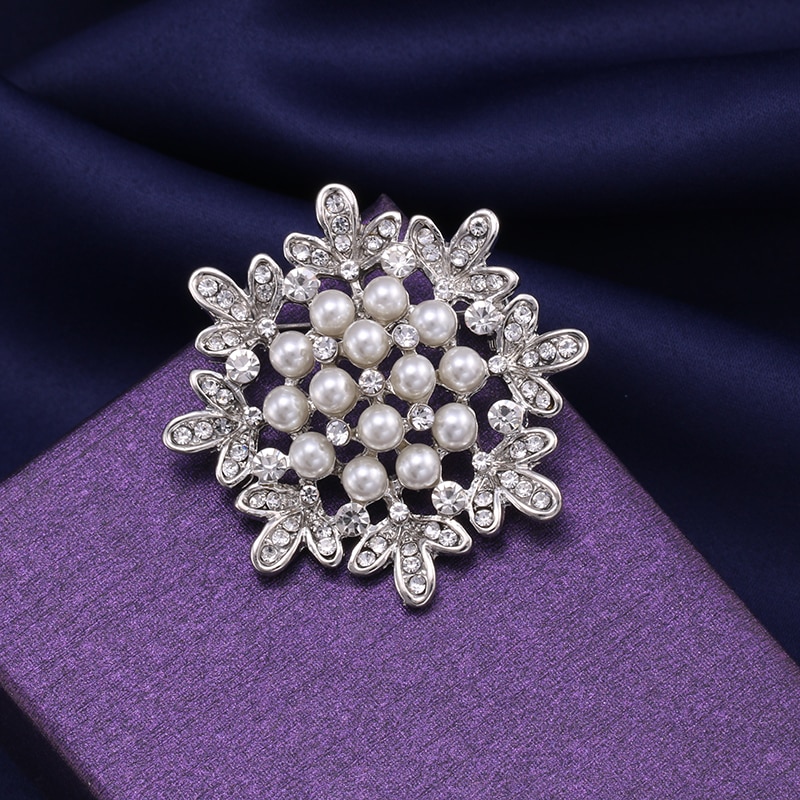 baiduqiandu Pearl & Crystal Booches Pin Charming Bow Butterfly Flower Guitar Women Wedding Bouquet Clothing Dress Accessories