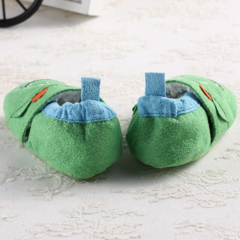 Zapatos de algodón para bebé recién nacido, zapatos de primavera bonitos de animales para bebés y niñas, zapatos clásicos de suela blanda para bebés, primeros caminantes