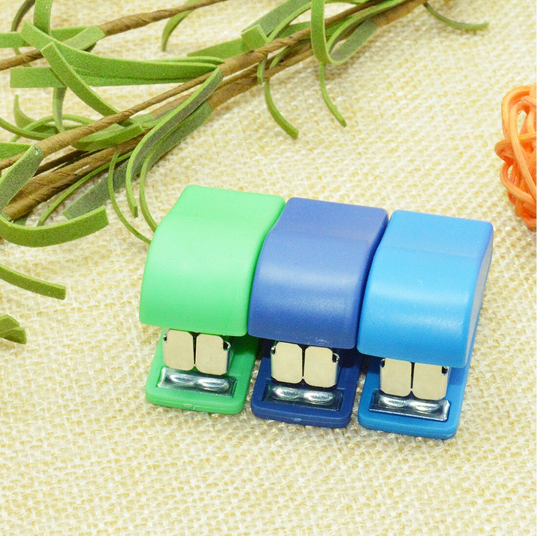 FangNymph utile Mini petite agrafeuse agrafe étudiant agrafage Grampeador papeterie accessoires de bureau fournitures scolaires