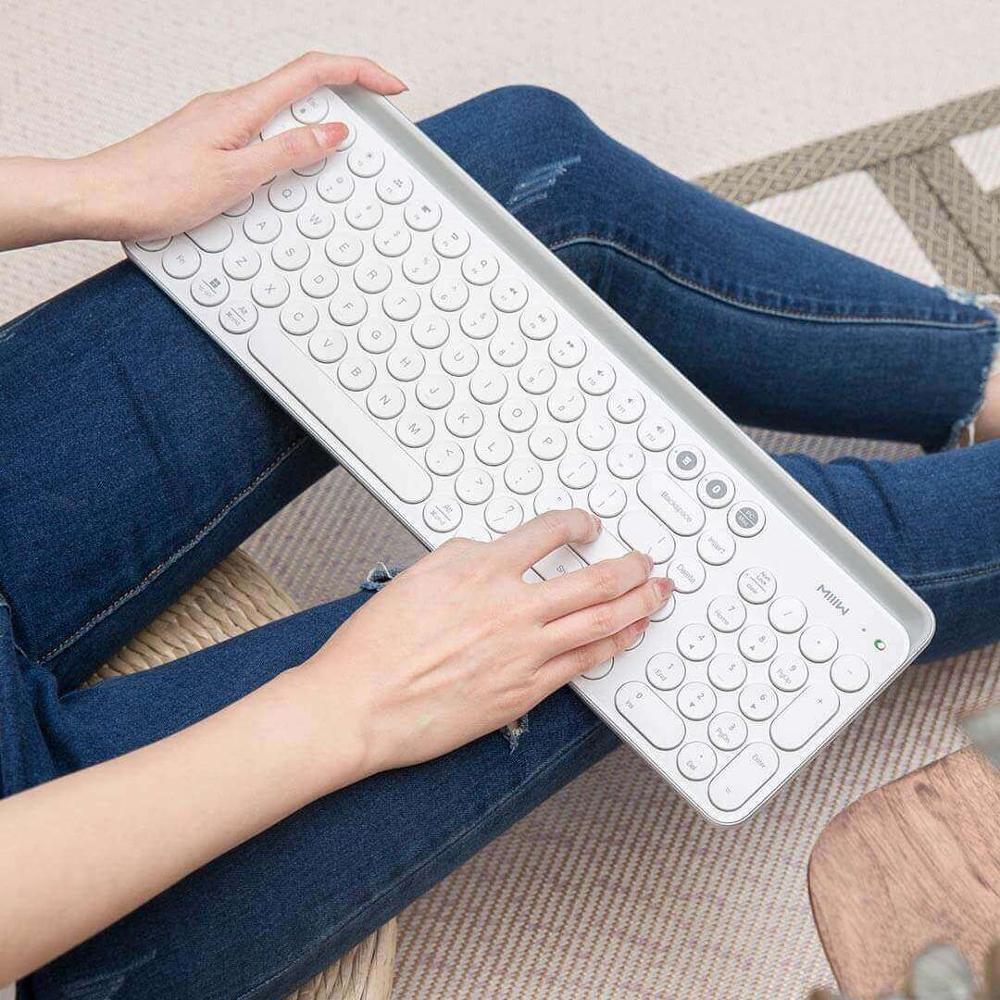 MIIIW Bluetooth 4.0 Dual Mode Keyboard 104 Keys MWBK01 2.4GHz Multi System Compatible Wireless Portable Keyboard