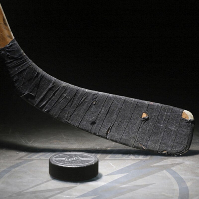 Ice Hockey Puck Winter Hockey Training Official 6 oz International Official Weight Size For Roller Inline Hockey