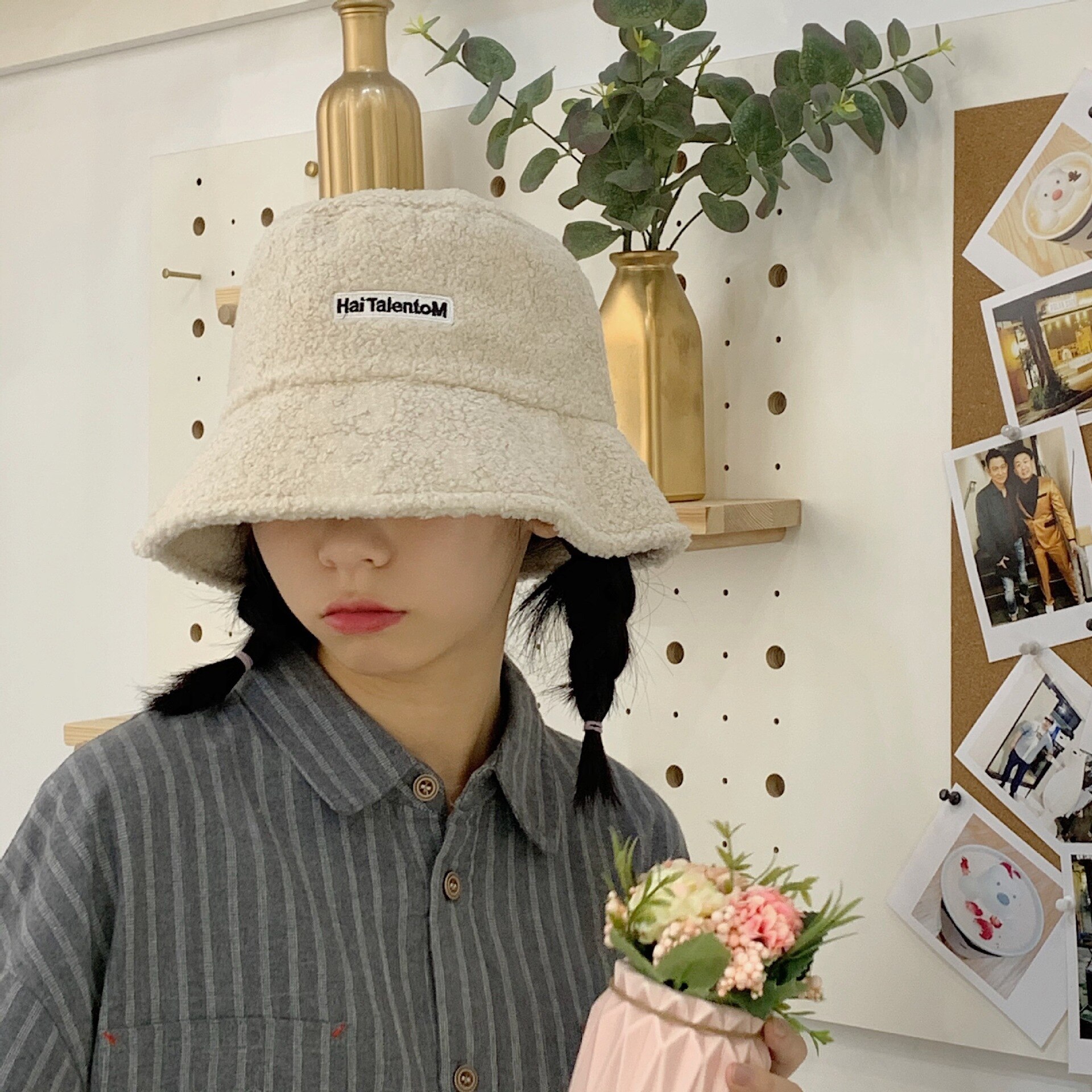 Sombrero de pescador de Cachemira para mujer, gorro redondo cálido de , de felpa de piel sintética, Retro, con letras estampadas, para invierno: Verde militar