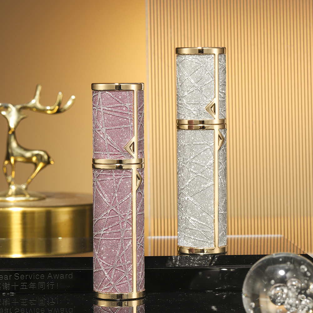 Atomizador de Perfume de cuero de 5ml, contenedores de cosméticos líquidos portátiles, Mini botellas rellenables de Perfume para viaje, pulverizador vacío