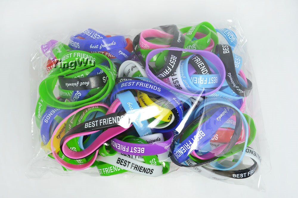 Yingwu Veel 50-200 stuks mix kleuren Letters Print siliconen Armband polsbandje Elastische Rubber Vriendschap Armbanden