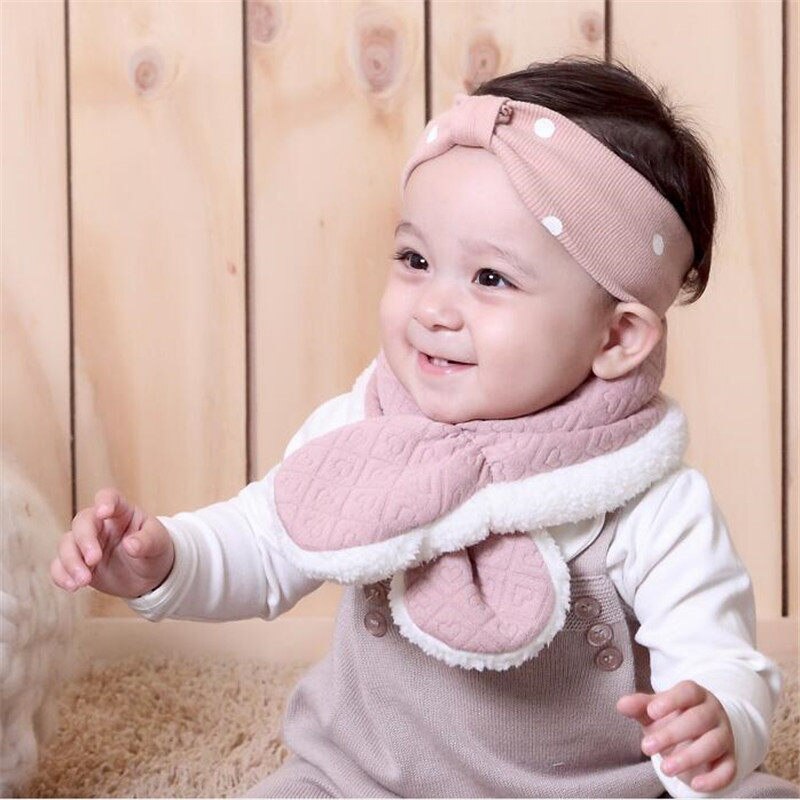 Moda crianças inverno roupas de bebê manter quente cachecol miúdo coração forma padrão cachecol do bebê pescoço com veludo espessamento mais quente
