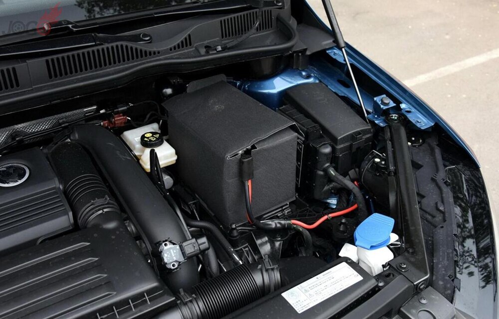 Car Battery Cover Protective Cotton Thermo Bag Box For VW Golf 6 7 MK6 MK7 Passat Jetta CC EOS