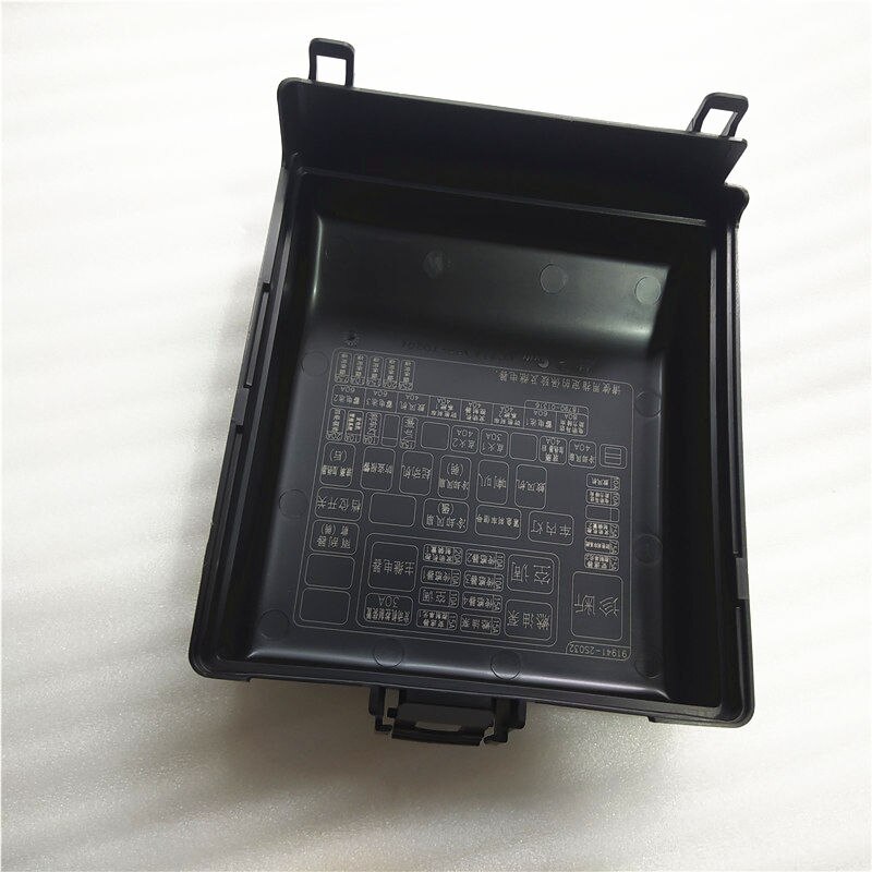 919412S000 for ix35 outdoor fuse box cover. The cover plate of engine compartment fuse box cover is genuine