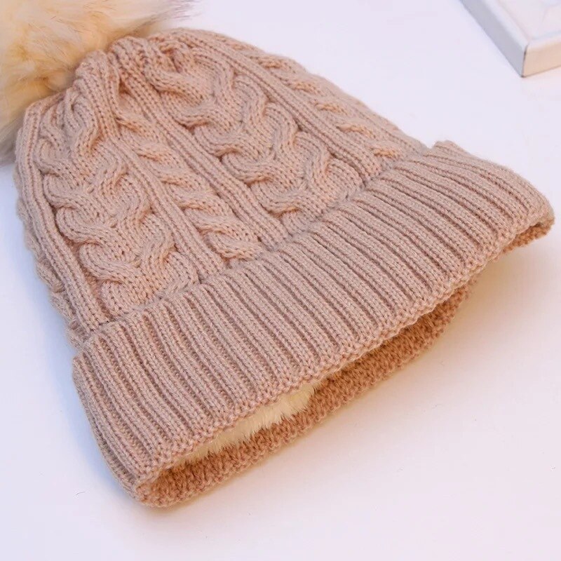 Tyk varme damer pom pom hatte beanie vinter hatte til kvinder strikket hat kvindelig pompon hat med pompon: Beige