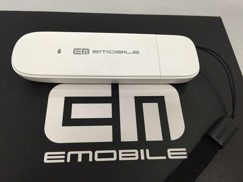 EMOBILE d33HW USB Stick