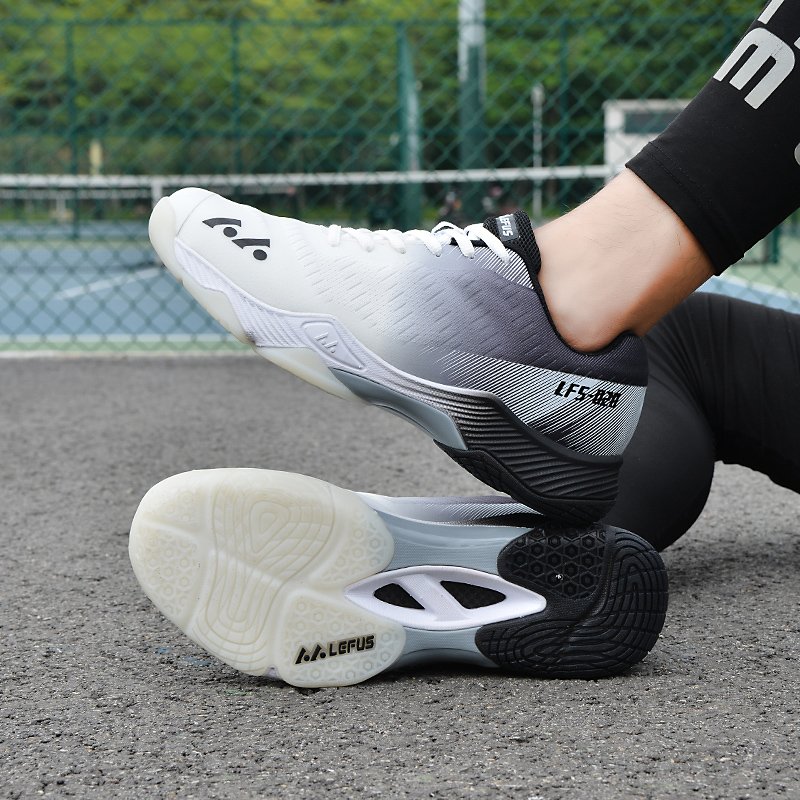 Chaussures de badminton originales pour hommes, baskets d'extérieur de , grande taille, entraînement, compétition, handball, chaussures de volley-ball professionnelles