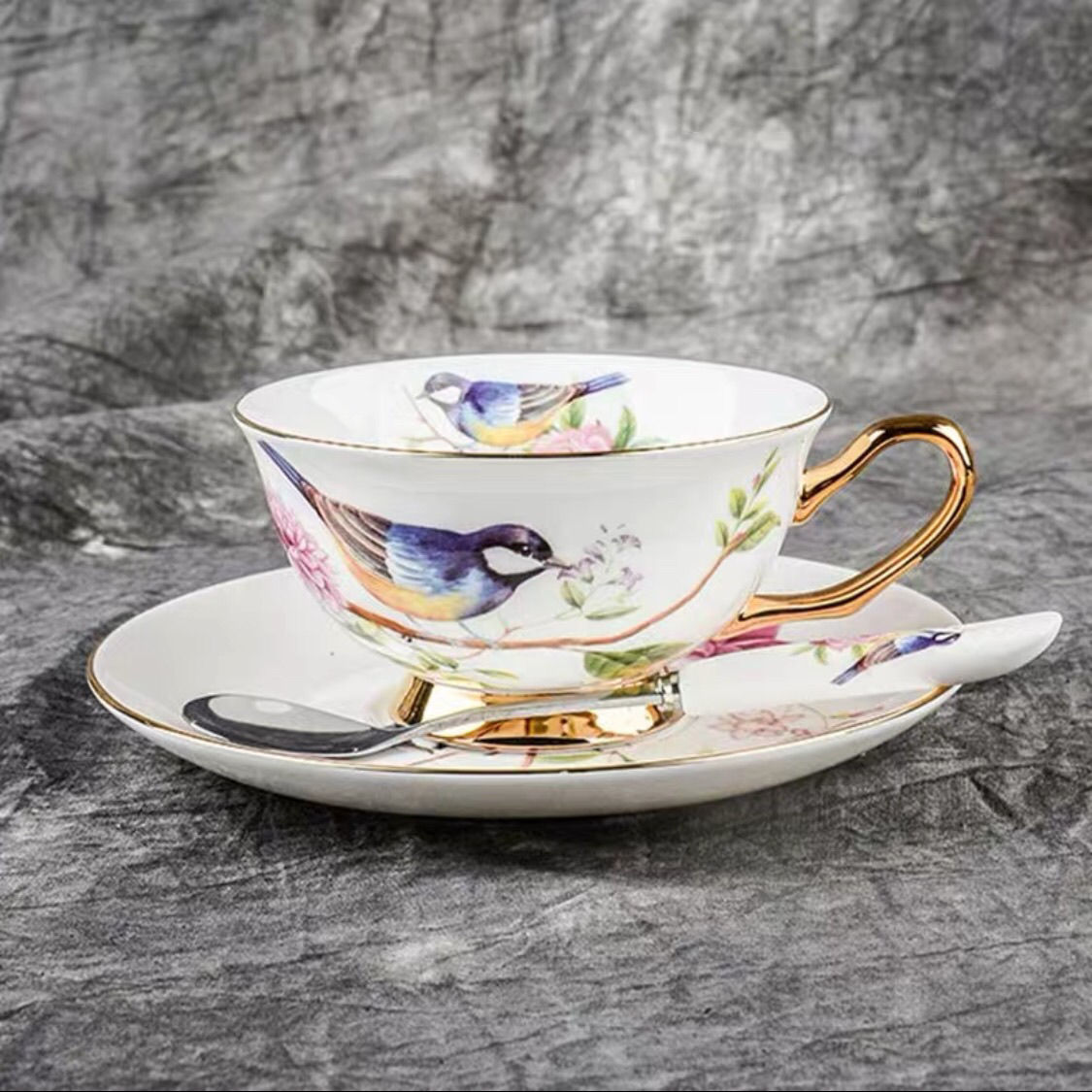 Europe Noble Bone China Coffee Cup Saucer Spoon Set 200ml Luxury Ceramic Mug Top-grade Porcelain Tea Cup Cafe Party Drinkware: bird 3-piece set