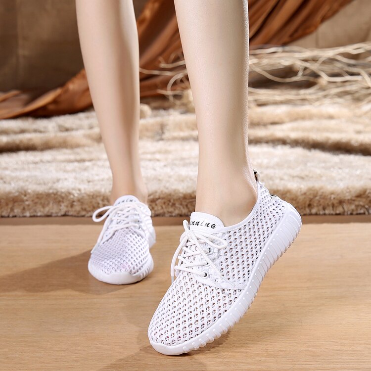 Billiga ihåliga tennisskor för kvinnor mjuka sneakers stabila halkfria träningsskor kvinnliga gymskor tenis feminino