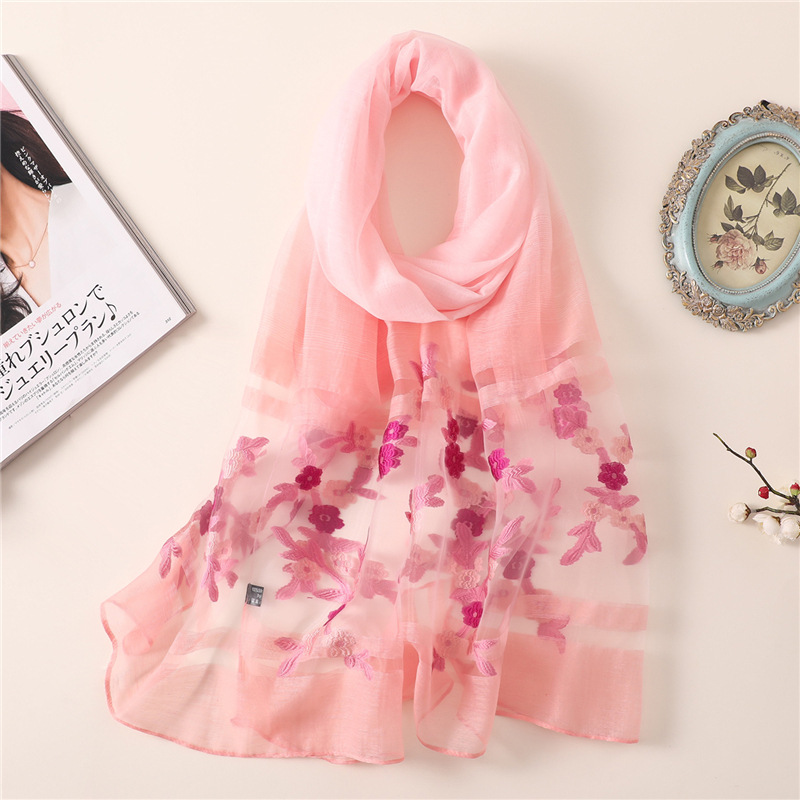 Lyxiga märken kvinnor halsduk sommar tunna mjuka siden halsdukar för dam sjalar och wraps pashmina långa strandstolar hijabs bandana: Th4