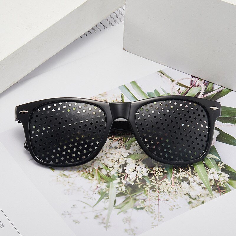 Pin Hole Glasses Eye Vision Care Wearable Corrective Glasses Improver Stenopeic Pinhole Relieve Fatigue Eye Color Protection: A