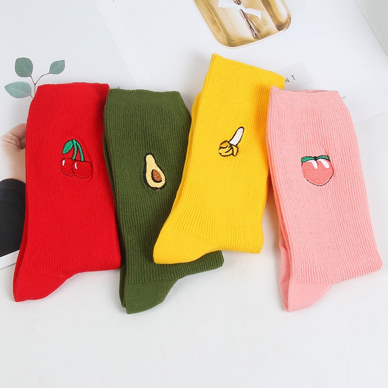 Mignon dessin animé fruits impression avocat banane cerise pêche filles Kawaii chaussettes meias coréen Harajuku broderie Pile tas chaussettes drôles