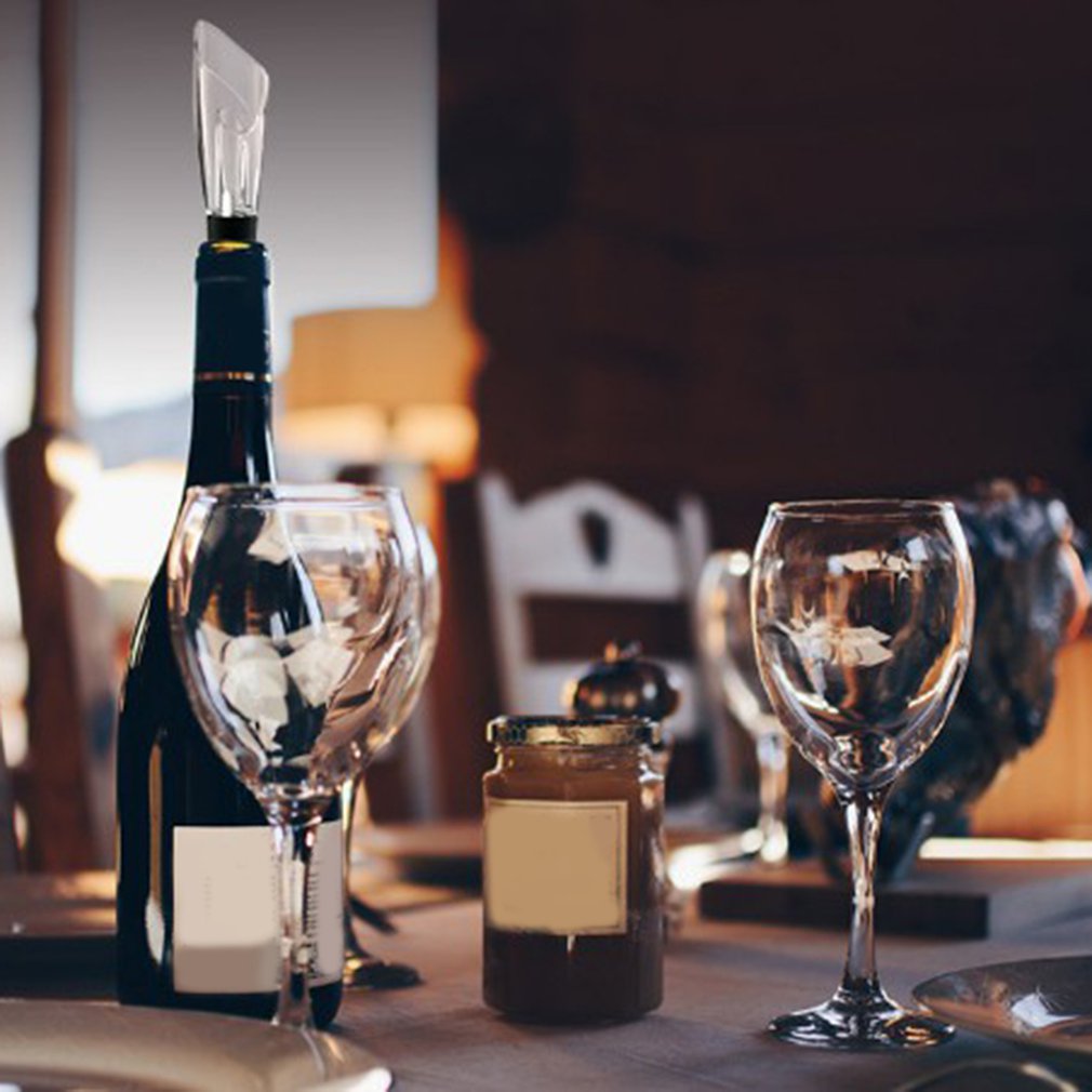 Small and portable Wine pourer Hotel kitchen gadget dual-use quick decanting grape wine pourer Classic bevel