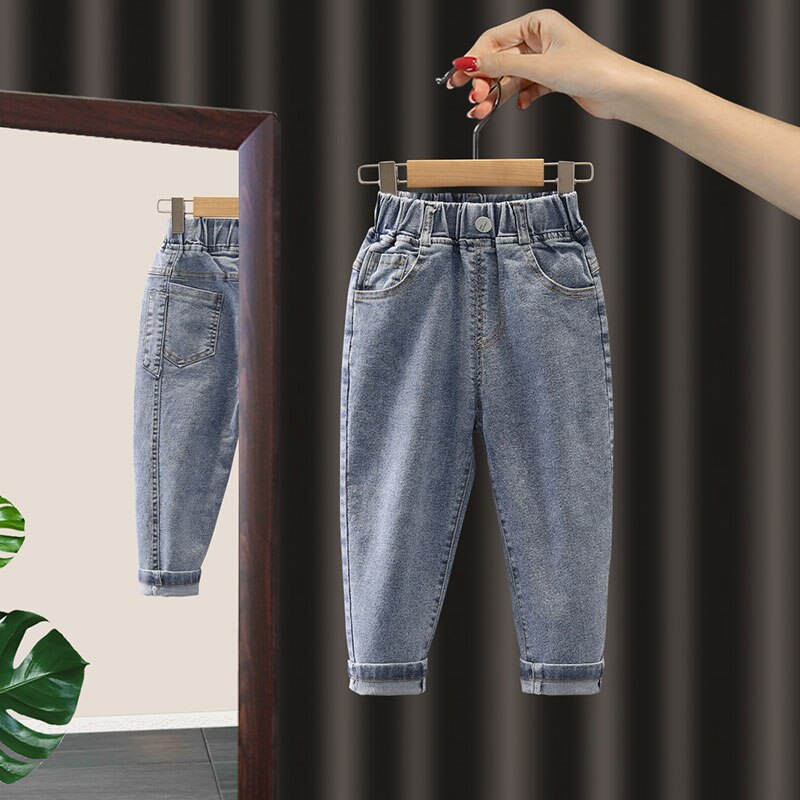 2021 moda ragazzi Jeans primavera e autunno abbigliamento per bambini Jeans per bambini lettera blu pantaloni in Denim Jeans per ragazze 2-6Y