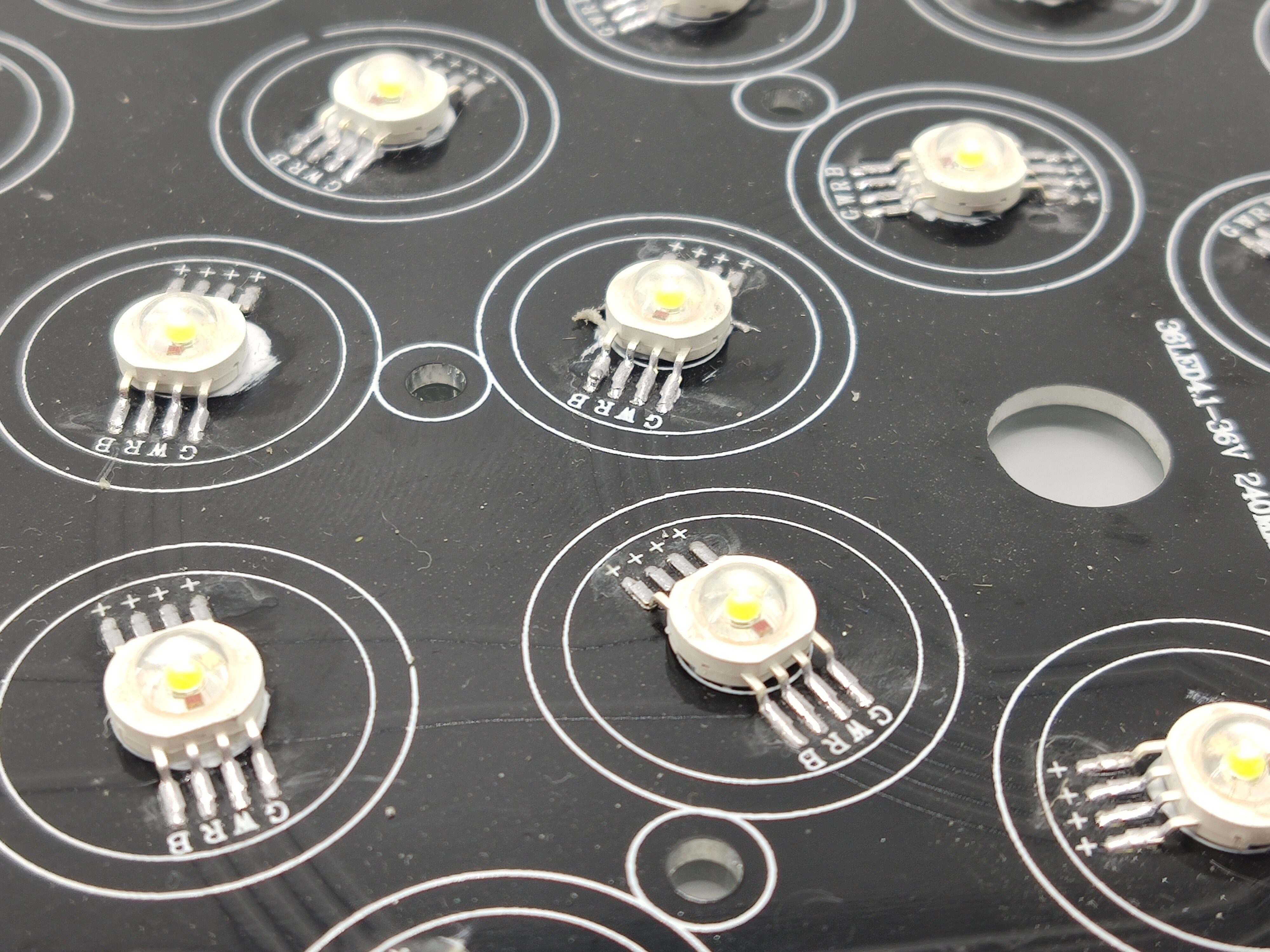 RGBW lamp beads(rgbwa/rgbwa uv) 36x10w/15w/18w zooom moving head light lamp beads stage light led light source