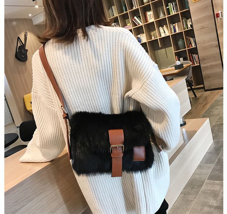 Pluche Herfst Winter Brede Crossbody Tas Vrouwen Grote Zak Koreaanse Stijl Van Grote Capaciteit Een Schouder Bont Tas: black